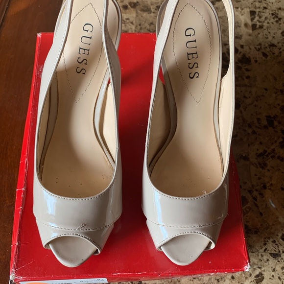Guess 4 inch high heels with open toe - Picture 3 of 6